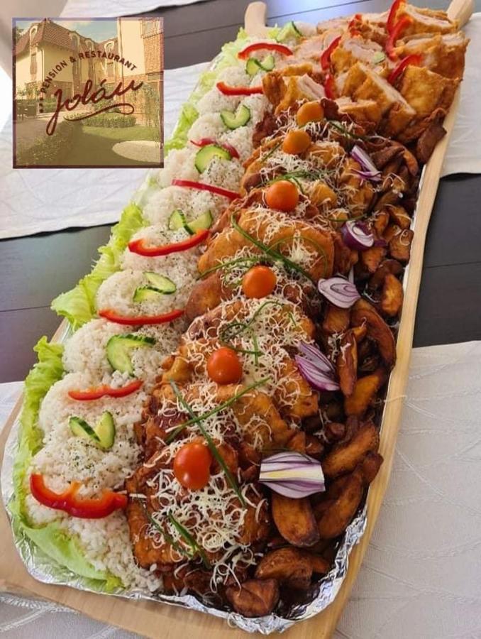 Jolan Pension & Restaurant Cicov Екстериор снимка