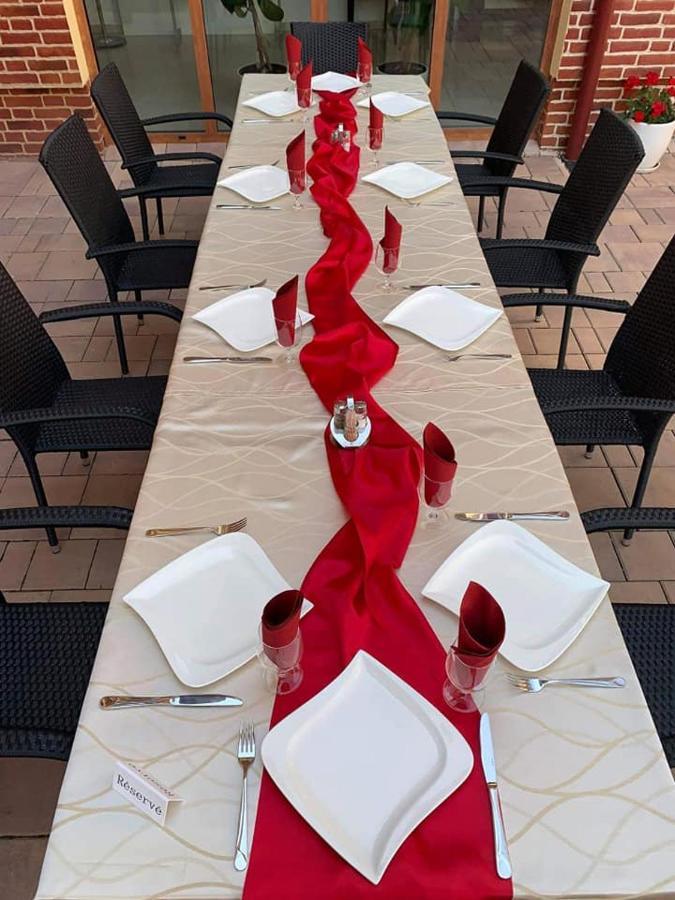 Jolan Pension & Restaurant Cicov Екстериор снимка