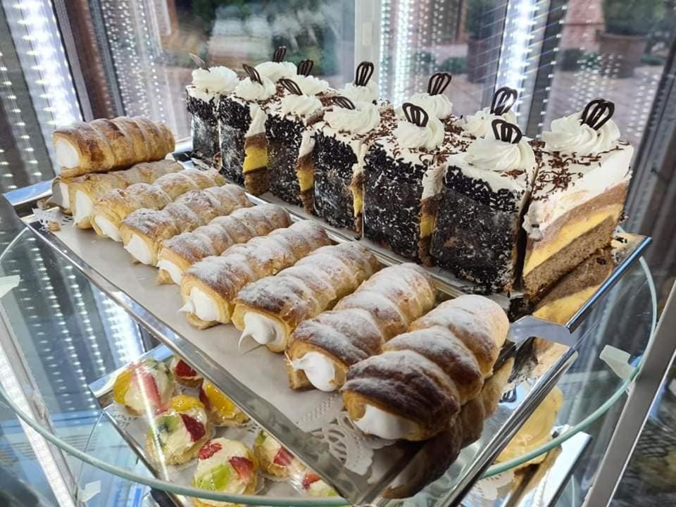 Jolan Pension & Restaurant Cicov Екстериор снимка