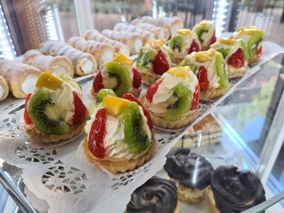 Jolan Pension & Restaurant Cicov Екстериор снимка