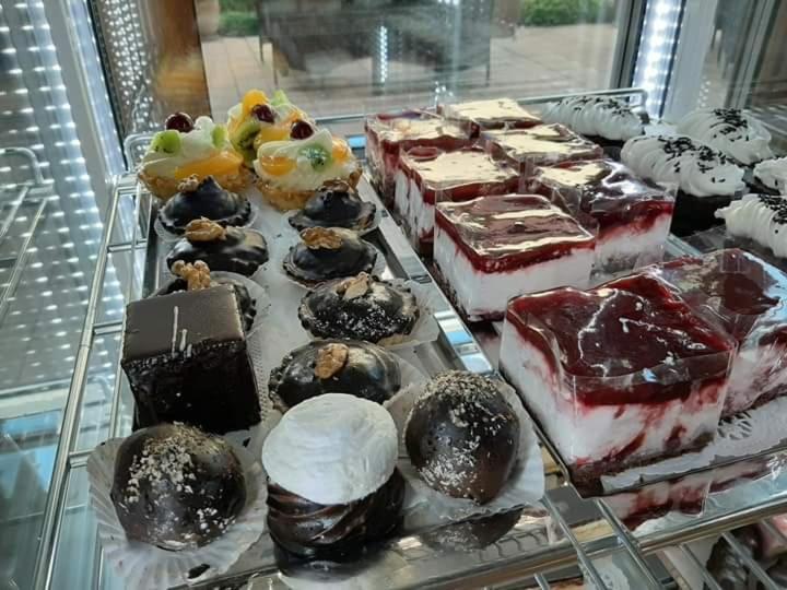 Jolan Pension & Restaurant Cicov Екстериор снимка